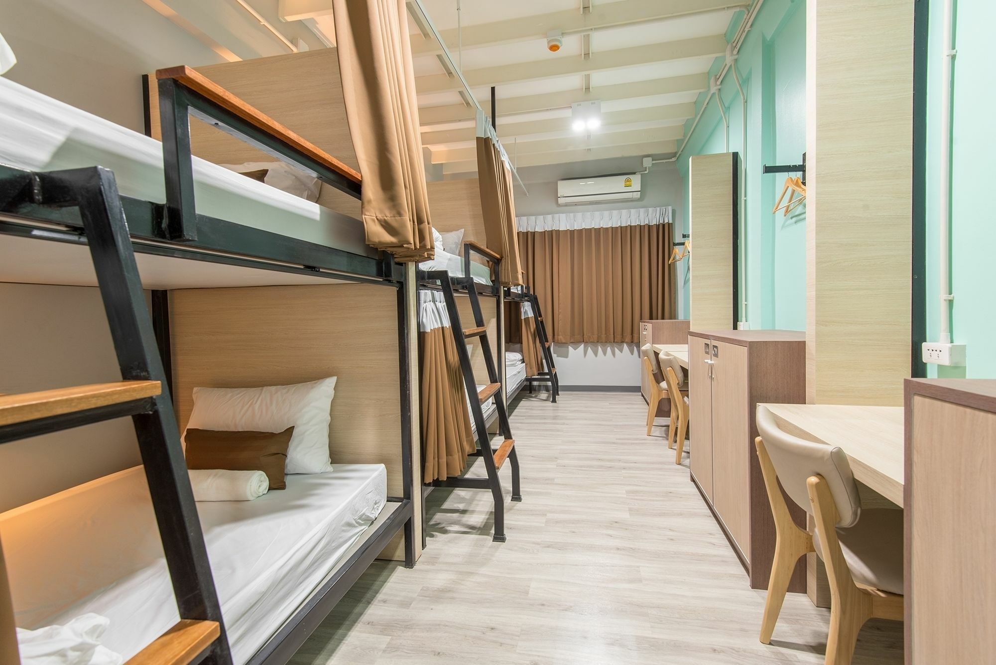 Siam Stadium Hostel Bangkok Exterior foto